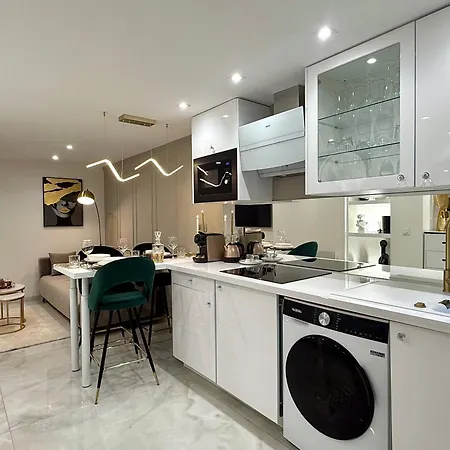 Auguste Comte - Avec Balcon - Coeur De * Dijon