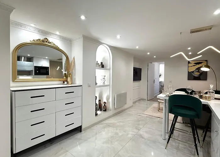 Auguste Comte - Avec Balcon - Coeur De Apartment Dijon